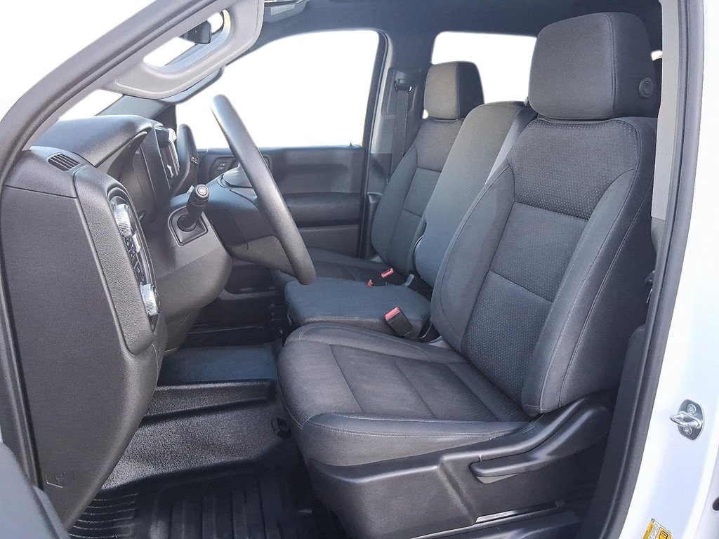 2023 GMC Sierra 1500 CREW CAB 4X4 PRO in Stratford, Ontario - 7 - w1024h768px