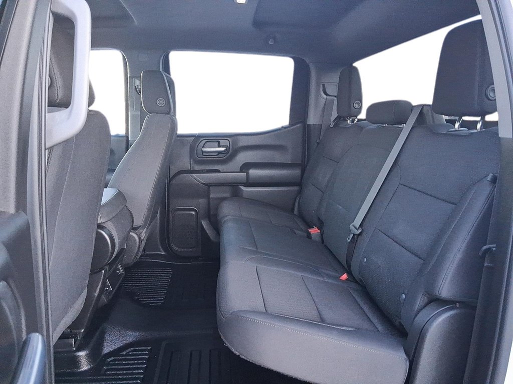 2023 GMC Sierra 1500 CREW CAB 4X4 PRO in Stratford, Ontario - 9 - w1024h768px