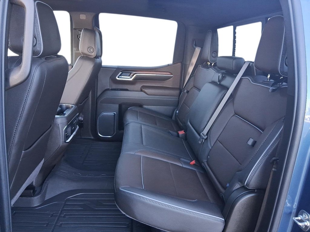 2025 GMC Sierra 1500 DENALI 4x4 Diesel Truck in Stratford, Ontario - 9 - w1024h768px