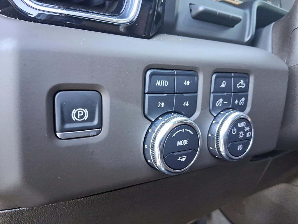 2025 GMC Sierra 1500 DENALI 4x4 Diesel Truck in Stratford, Ontario - 17 - w1024h768px