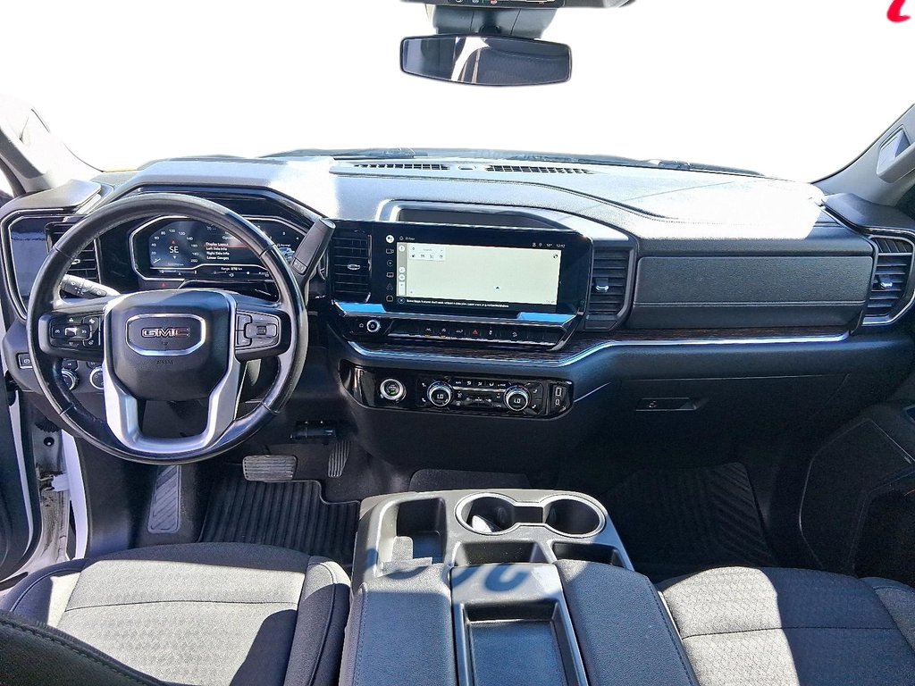 2022 GMC Sierra DOUBLE CAB 4X4 SLE in Stratford, Ontario - 11 - w1024h768px