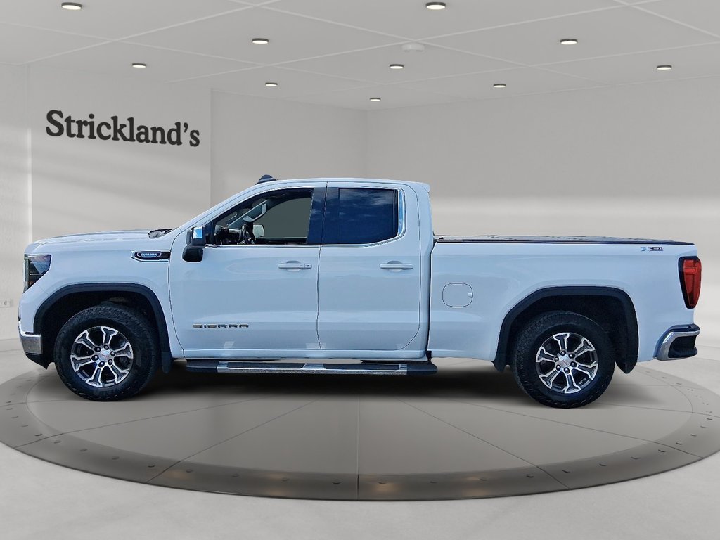 2022 GMC Sierra DOUBLE CAB 4X4 SLE in Stratford, Ontario - 5 - w1024h768px