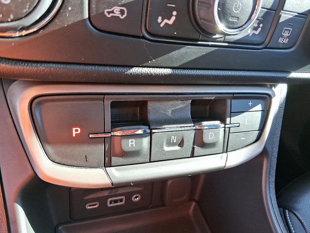 2023 GMC Terrain DENALI AWD in Stratford, Ontario - 14 - w1024h768px