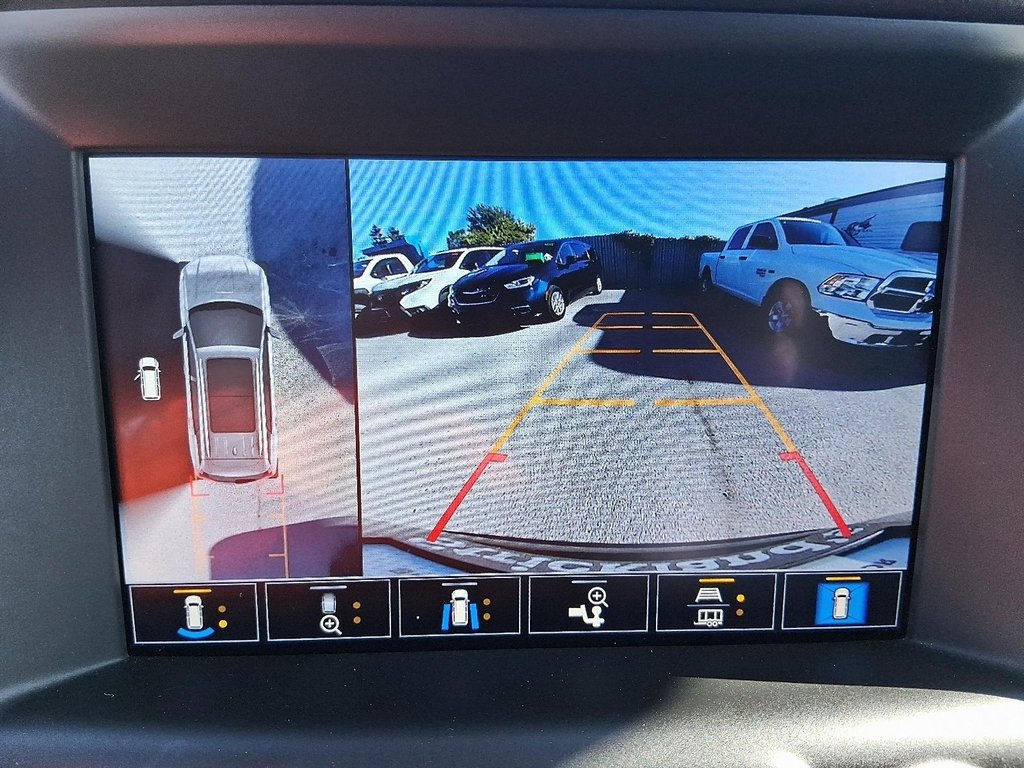 2023 GMC Terrain DENALI AWD in Stratford, Ontario - 17 - w1024h768px