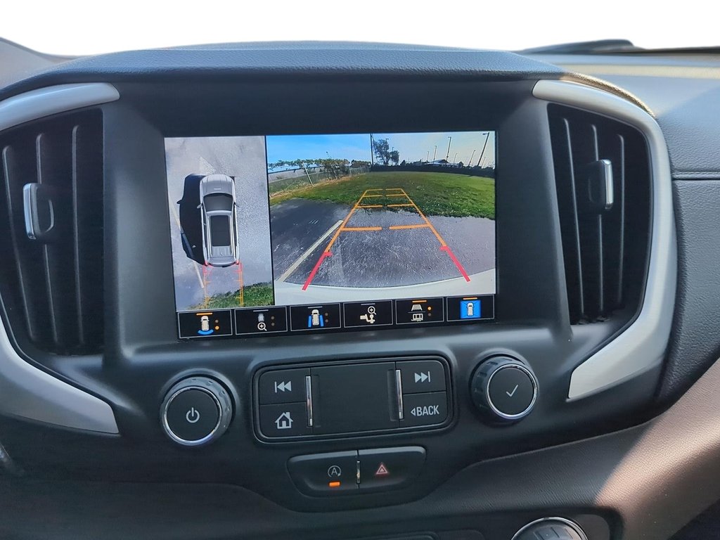 2023 GMC Terrain SLT AWD in Stratford, Ontario - 18 - w1024h768px