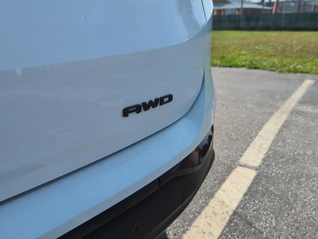 2023 GMC Terrain SLT AWD in Stratford, Ontario - 16 - w1024h768px