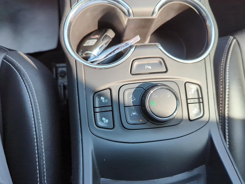 2023 GMC Terrain SLT AWD in Stratford, Ontario - 15 - w1024h768px