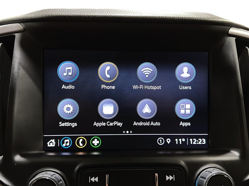 2024 GMC Terrain AT4 in Stratford, Ontario - 16 - w1024h768px