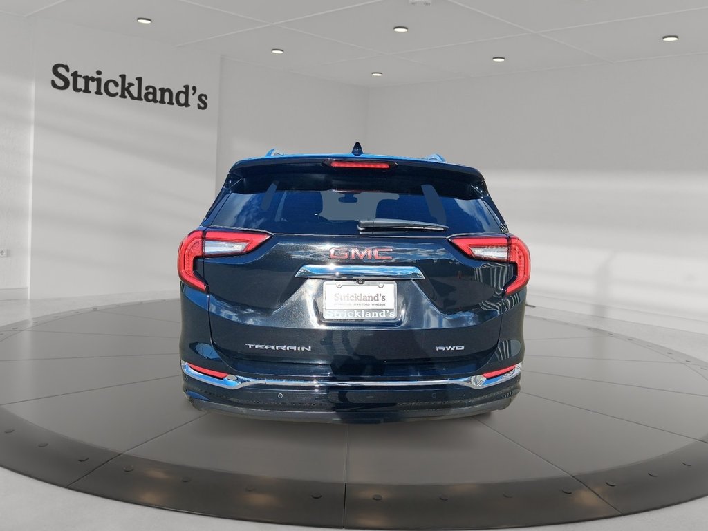 2024 GMC Terrain DENALI AWD in Stratford, Ontario - 3 - w1024h768px