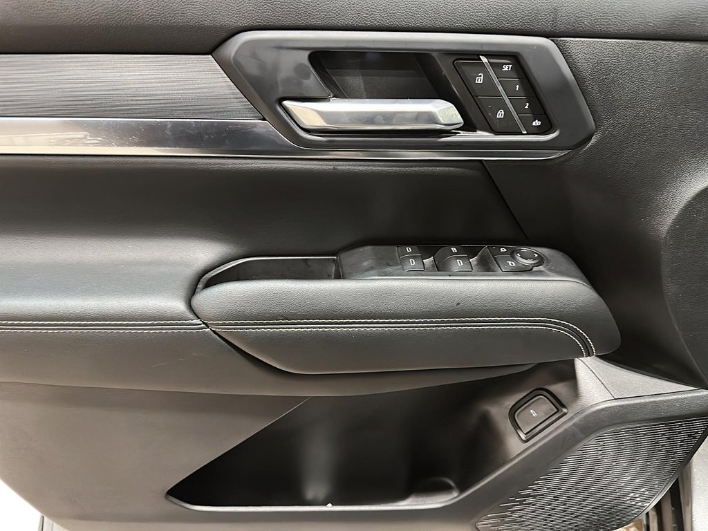 2025 GMC Terrain AWD ELEVATION in Stratford, Ontario - 10 - w1024h768px