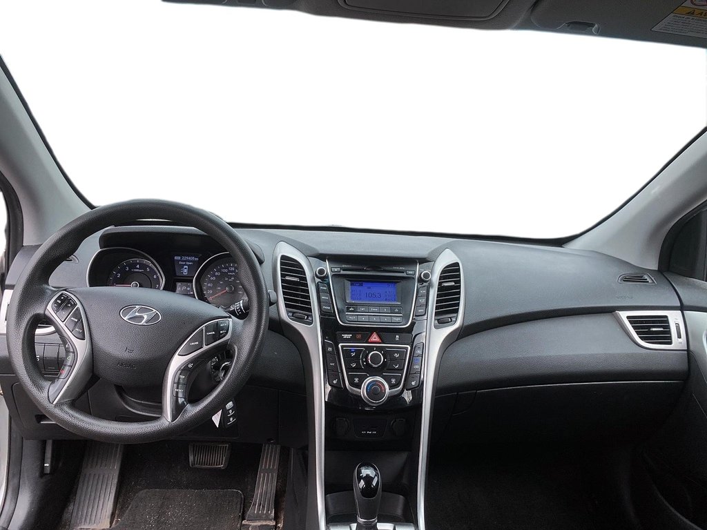 2014 Hyundai Elantra GT GT SE AT Sedan in Stratford, Ontario - 8 - w1024h768px