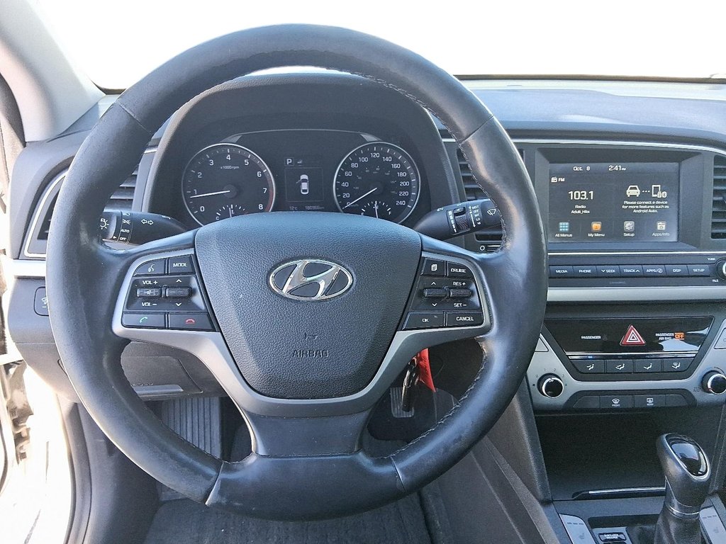 2017 Hyundai Elantra GL in Stratford, Ontario - 12 - w1024h768px