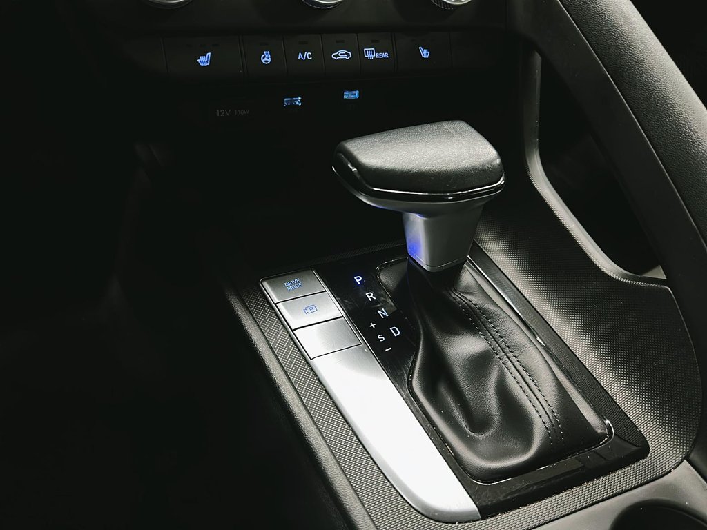 2023 Hyundai Elantra PREFERRED in Stratford, Ontario - 14 - w1024h768px