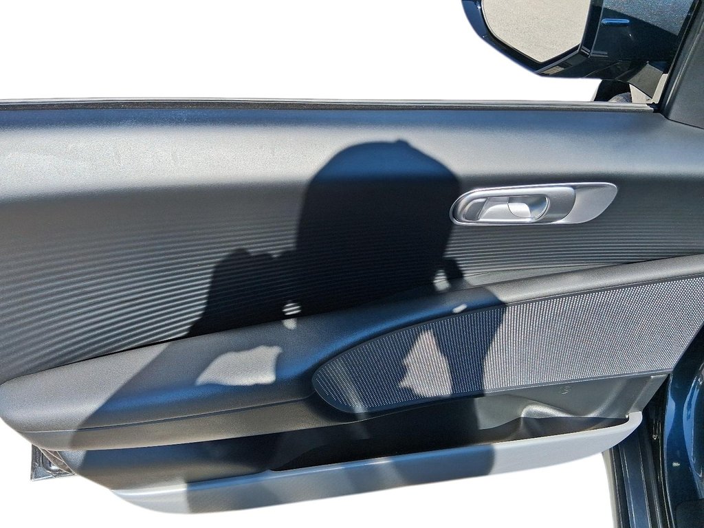 2024 Hyundai IONIQ 6 PREFERRED LONG RANGE in Stratford, Ontario - 10 - w1024h768px