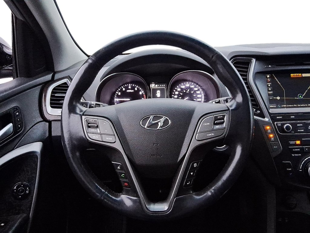 2017 Hyundai Santa Fe XL XL AWD in Stratford, Ontario - 14 - w1024h768px