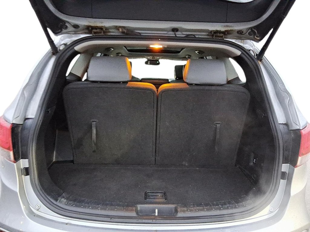 2017 Hyundai Santa Fe XL XL AWD in Stratford, Ontario - 6 - w1024h768px