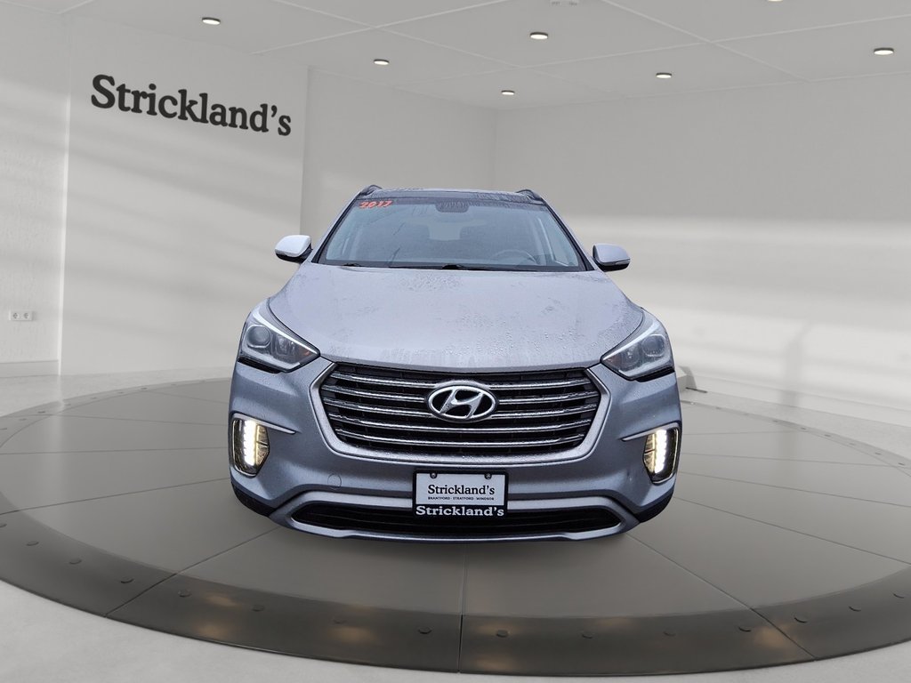 2017 Hyundai Santa Fe XL XL AWD in Stratford, Ontario - 2 - w1024h768px