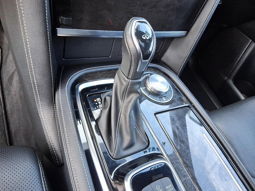 2024 Infiniti QX80 PRO ACTIVE in Stratford, Ontario - 17 - w1024h768px