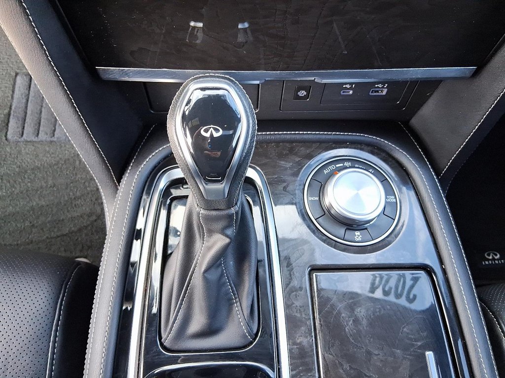 2024 Infiniti QX80 PRO ACTIVE in Stratford, Ontario - 18 - w1024h768px