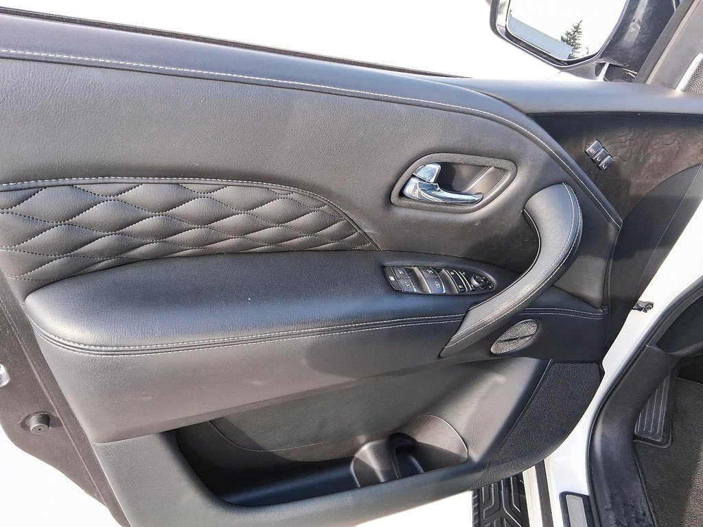 2024 Infiniti QX80 PRO ACTIVE in Stratford, Ontario - 12 - w1024h768px