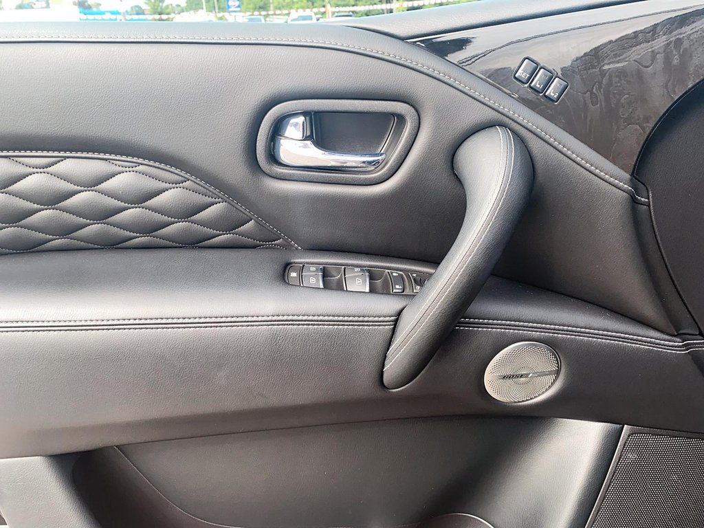 2024 Infiniti QX80 LUXE 8-PASS SUV in Stratford, Ontario - 10 - w1024h768px