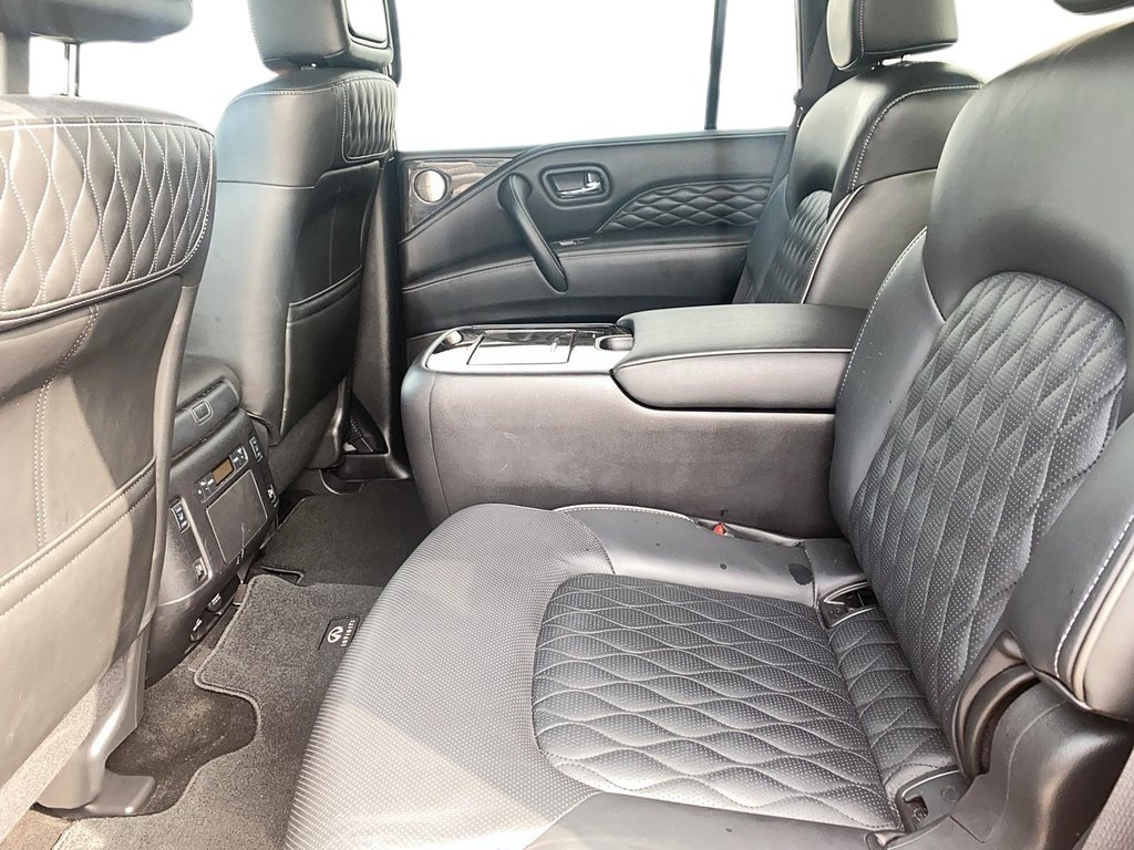 2024 Infiniti QX80 LUXE 8-PASS SUV in Stratford, Ontario - 20 - w1024h768px