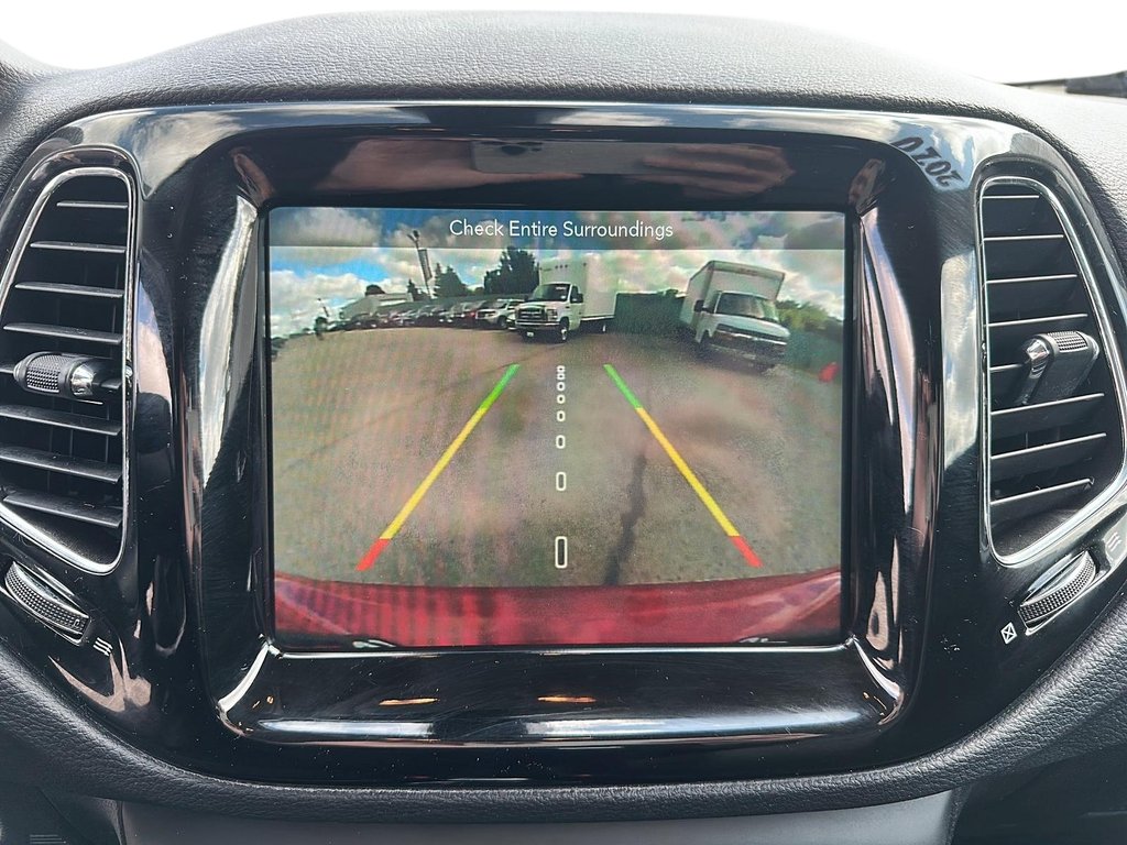 2020 Jeep Compass LIMITED in Stratford, Ontario - 16 - w1024h768px