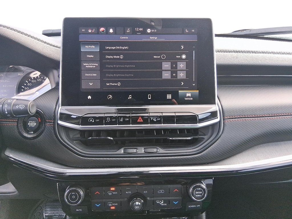 2023 Jeep Compass TRAILHAWK 4X4 in Stratford, Ontario - 15 - w1024h768px