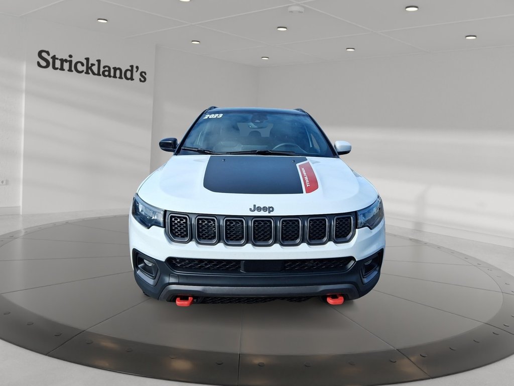 2023 Jeep Compass TRAILHAWK 4X4 in Stratford, Ontario - 2 - w1024h768px