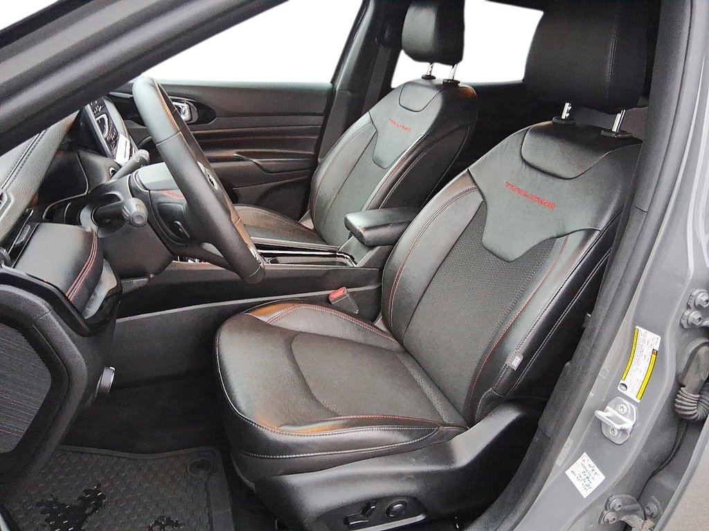 2023 Jeep Compass TRAILHAWK 4X4 in Stratford, Ontario - 8 - w1024h768px