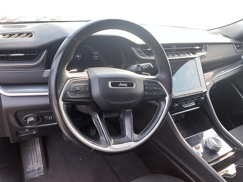 2021 Jeep Grand Cherokee L LAREDO 4X4 SUV in Stratford, Ontario - 9 - w1024h768px