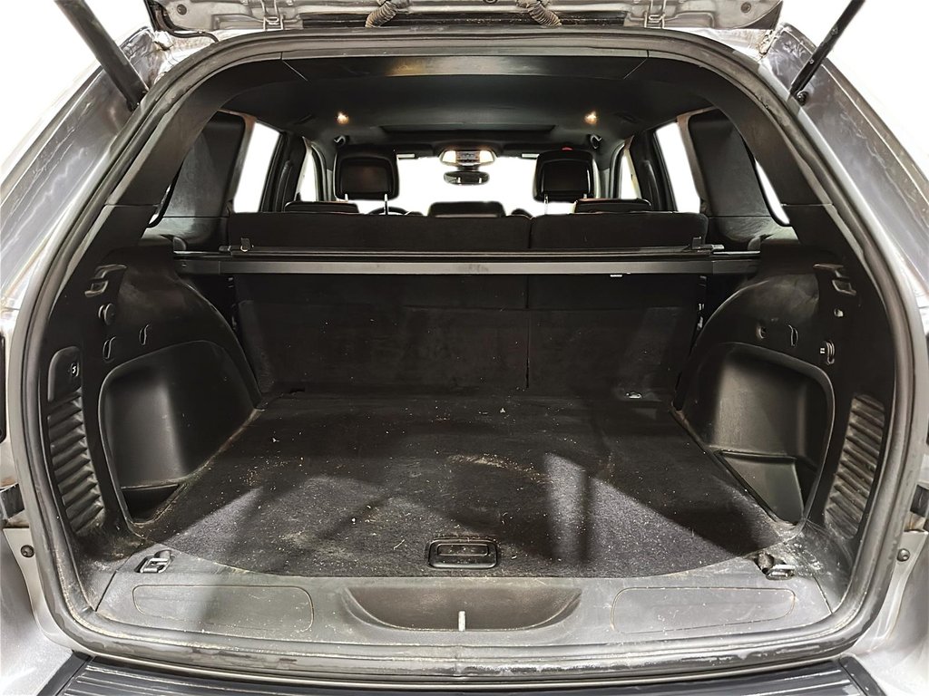 2021 Jeep Grand Cherokee ALTITUDE in Stratford, Ontario - 6 - w1024h768px