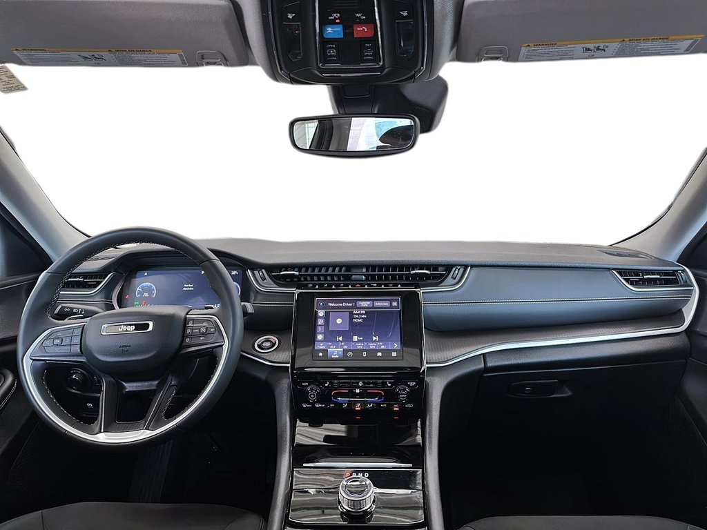 2023 Jeep Grand Cherokee LAREDO 4X4 SUV in Stratford, Ontario - 9 - w1024h768px