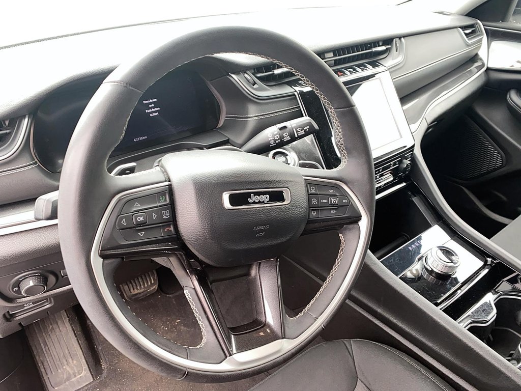 2023 Jeep Grand Cherokee LAREDO 4X4 SUV in Stratford, Ontario - 11 - w1024h768px