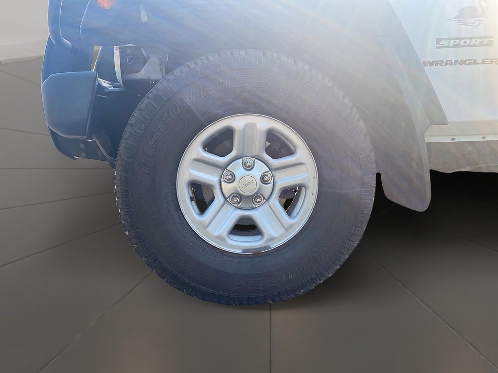 2016 Jeep Wrangler SPORT SUV in Stratford, Ontario - 7 - w1024h768px