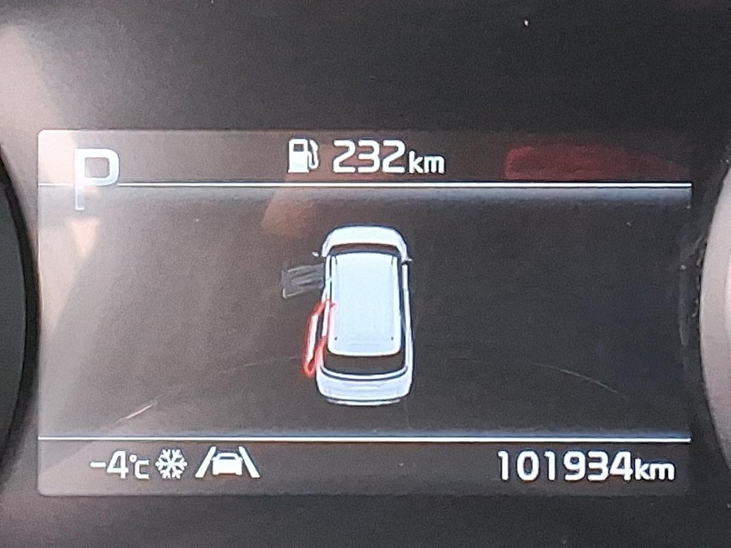 2024 Kia Carnival LX+ in Stratford, Ontario - 15 - w1024h768px