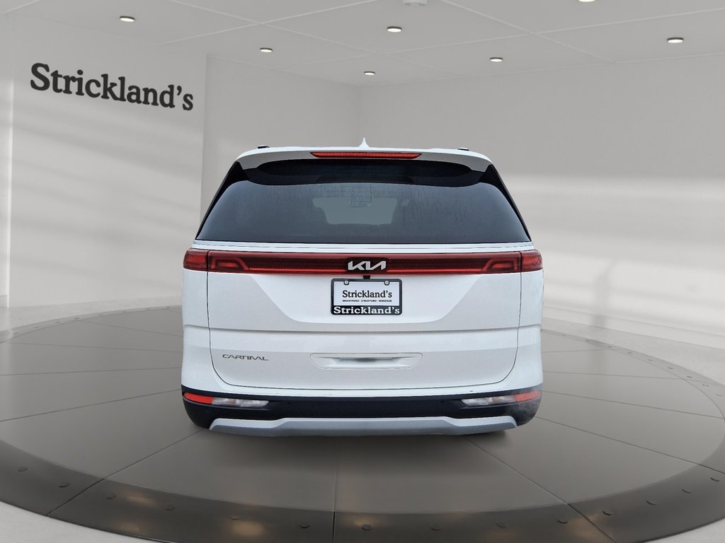 2024 Kia Carnival LX+ in Stratford, Ontario - 3 - w1024h768px