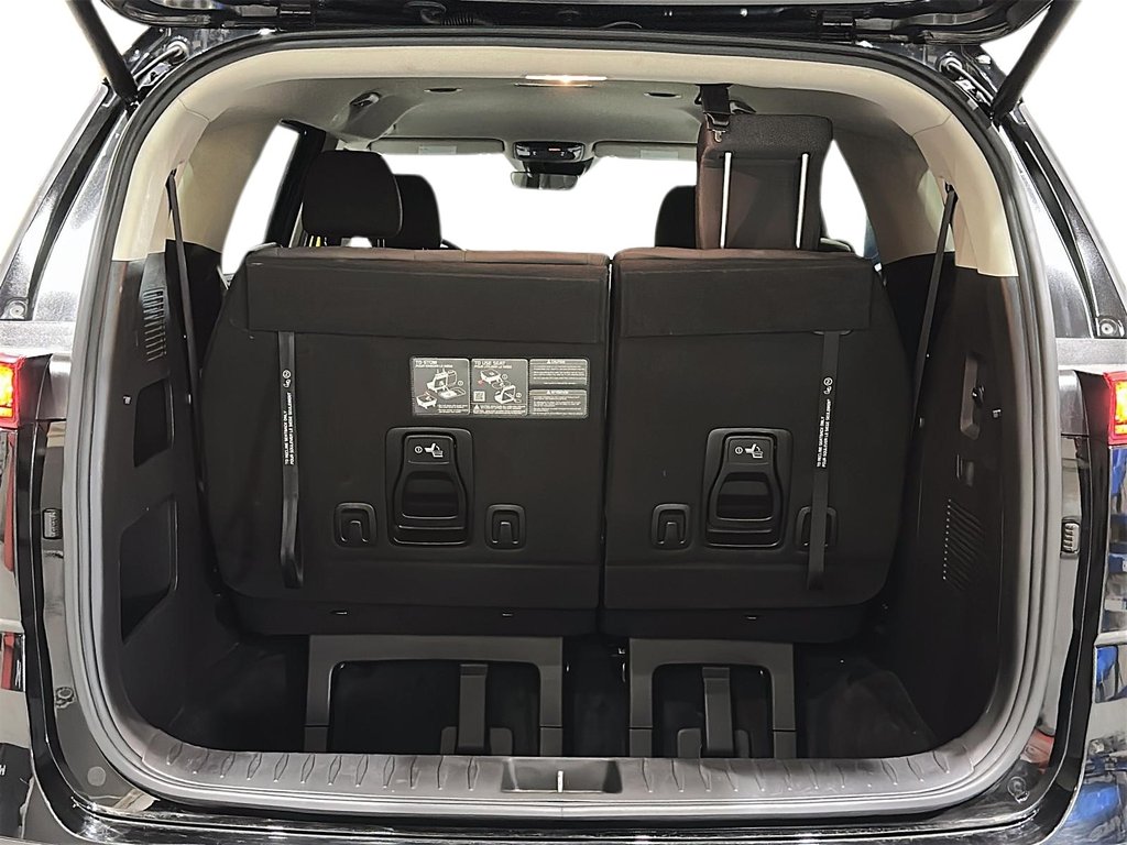 2024 Kia Carnival LX+ in Stratford, Ontario - 6 - w1024h768px
