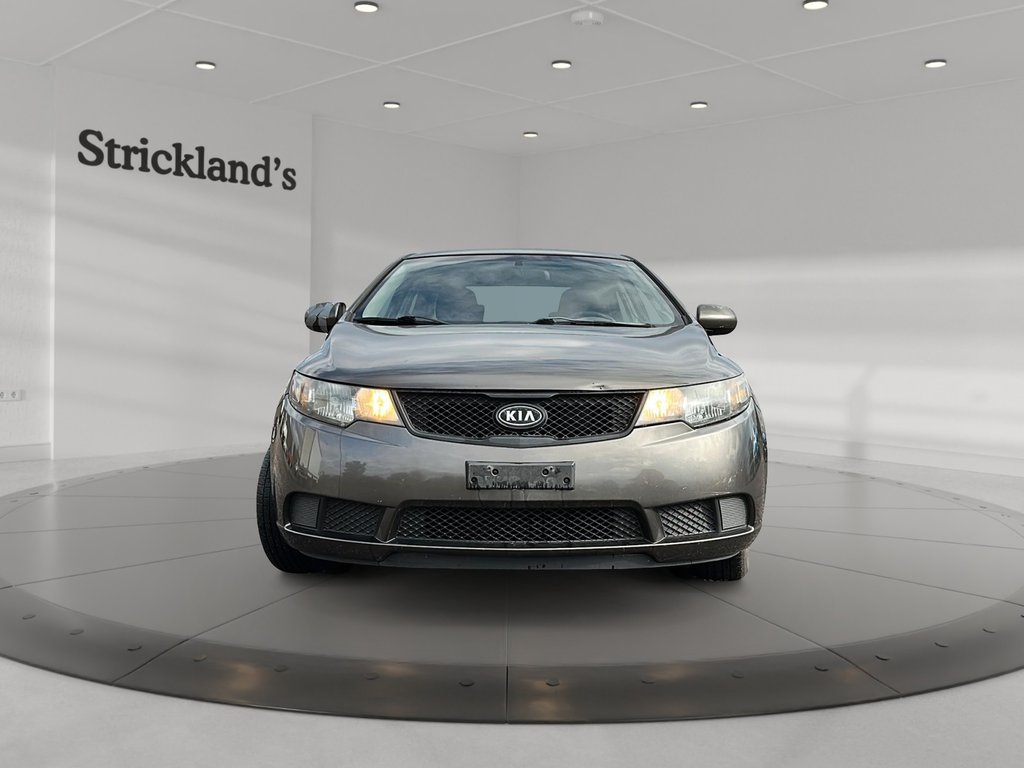 2010 Kia Forte EX in Stratford, Ontario - 2 - w1024h768px