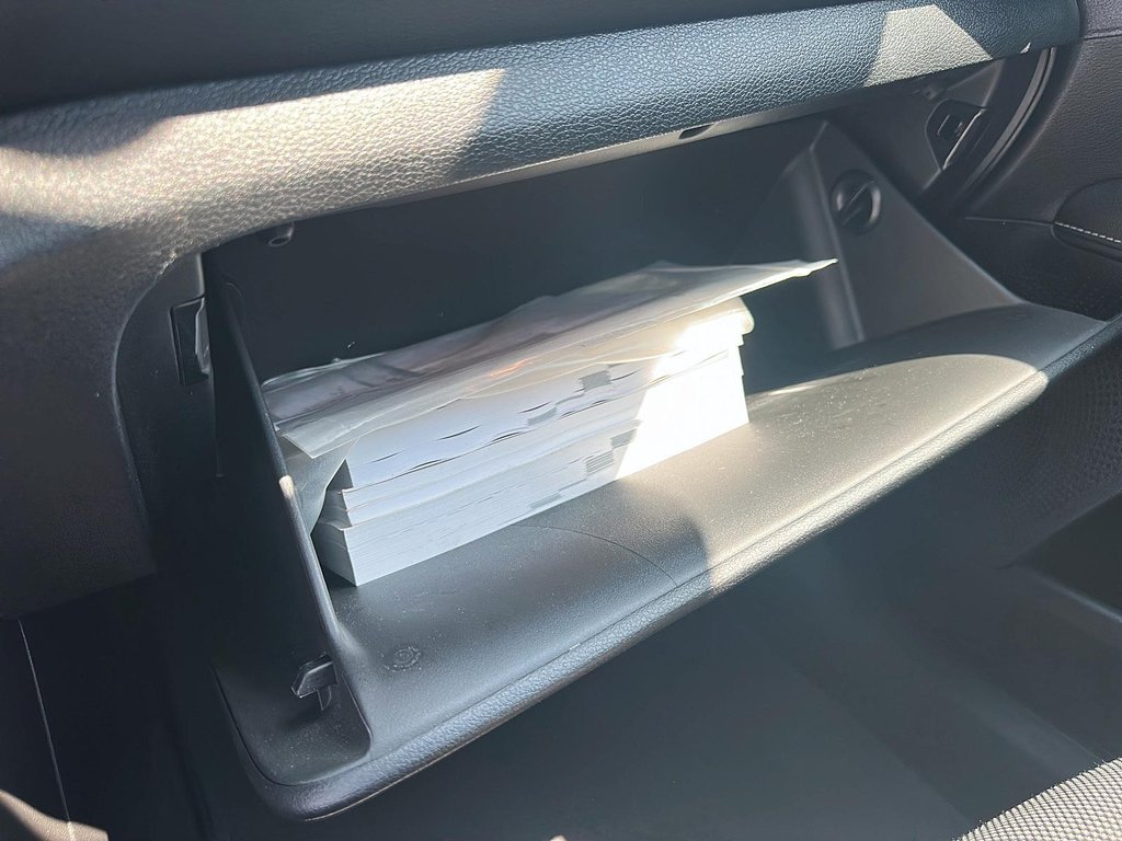 2022 Kia Forte EX Sedan in Stratford, Ontario - 15 - w1024h768px