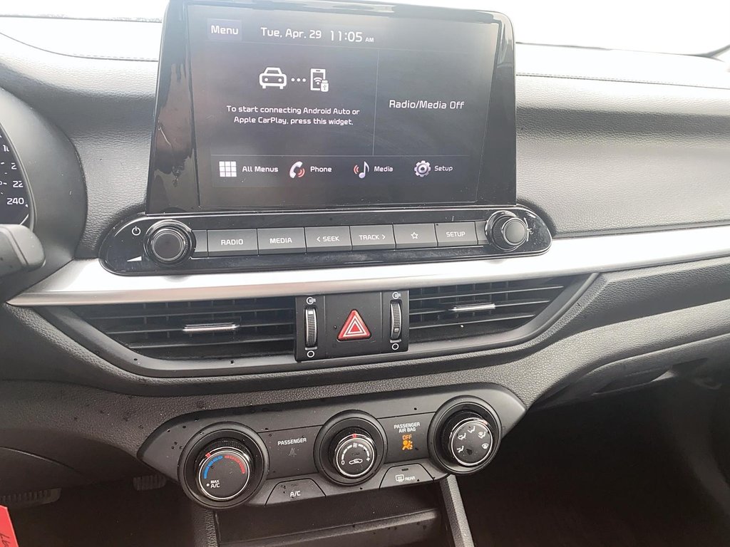 2022 Kia Forte LX Sedan in Stratford, Ontario - 11 - w1024h768px