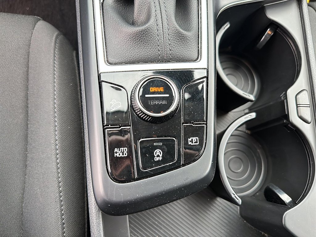 2023 Kia Sportage LX AWD SUV in Stratford, Ontario - 15 - w1024h768px
