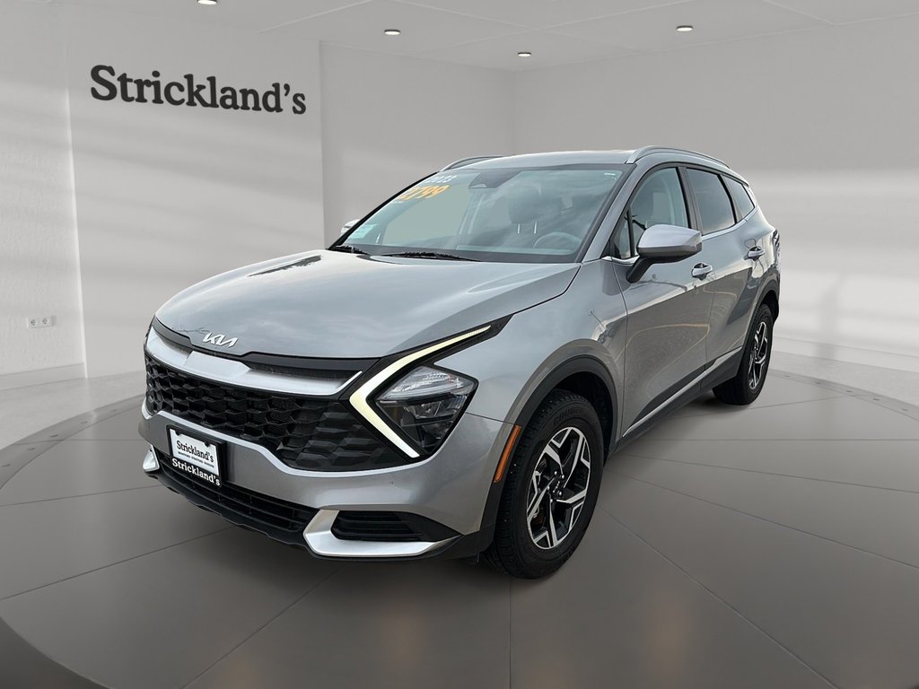 2023 Kia Sportage LX AWD SUV in Stratford, Ontario - 1 - w1024h768px