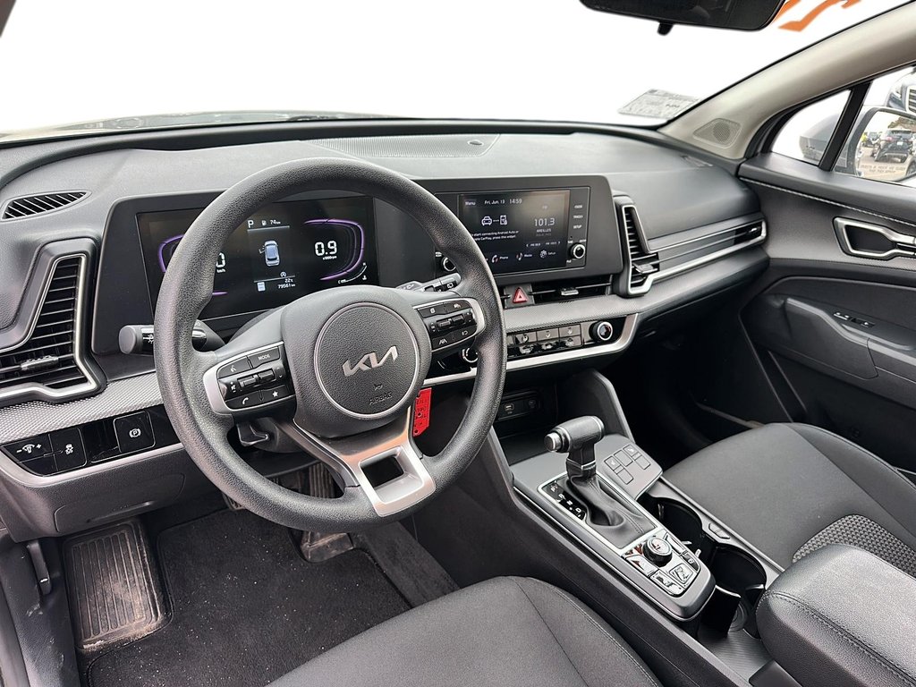 2023 Kia Sportage LX AWD SUV in Stratford, Ontario - 9 - w1024h768px