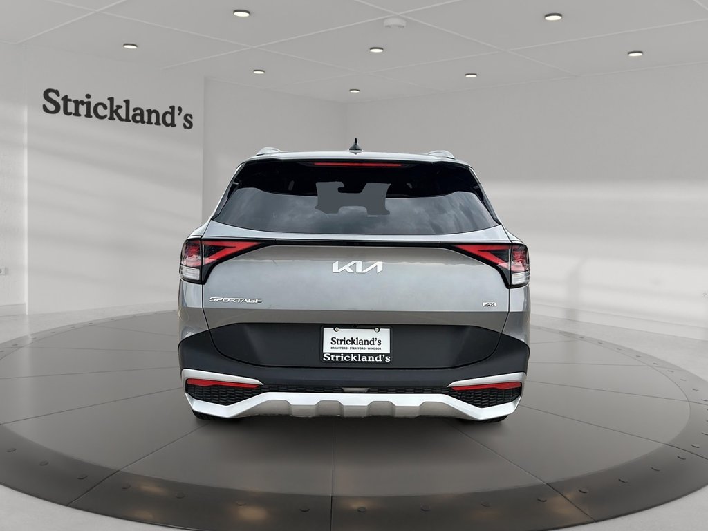 2023 Kia Sportage LX AWD SUV in Stratford, Ontario - 3 - w1024h768px