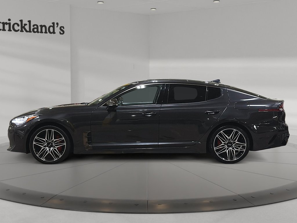 2022 Kia Stinger GT ELITE in Stratford, Ontario - 5 - w1024h768px