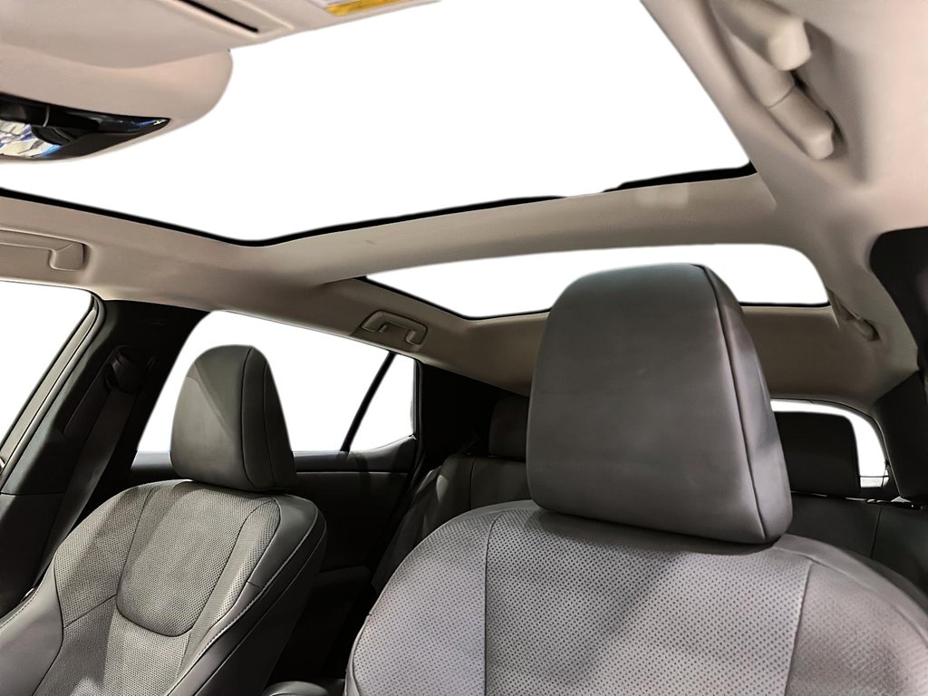 2023 Lexus RZ 450e AWD SUV in Stratford, Ontario - 15 - w1024h768px