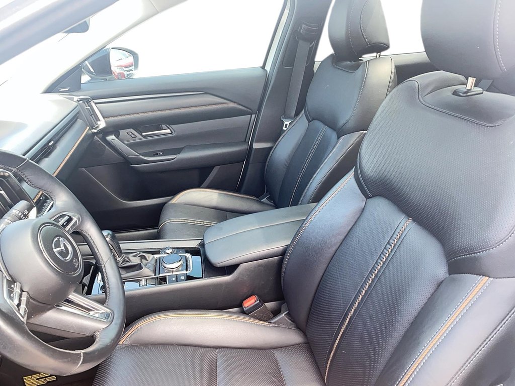 2024 Mazda CX-50 GT AWD SUV in Stratford, Ontario - 8 - w1024h768px