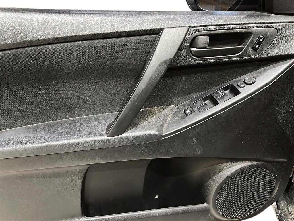 2010 Mazda 3 GS AT in Stratford, Ontario - 10 - w1024h768px