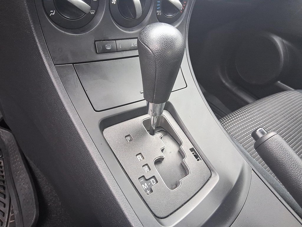 2013 Mazda 3 GX in Stratford, Ontario - 16 - w1024h768px